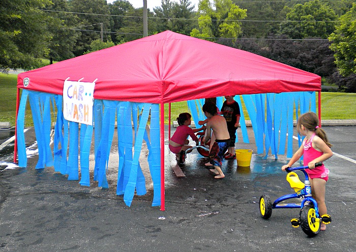 Water Fun for Kids: Workin' at the Car Wash