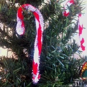 candy cane activities - sparkly pipe cleaners