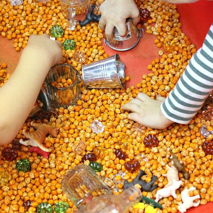 Easy and fun Halloween sensory activities for kids