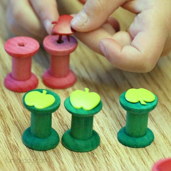 apple color matching game in preschool
