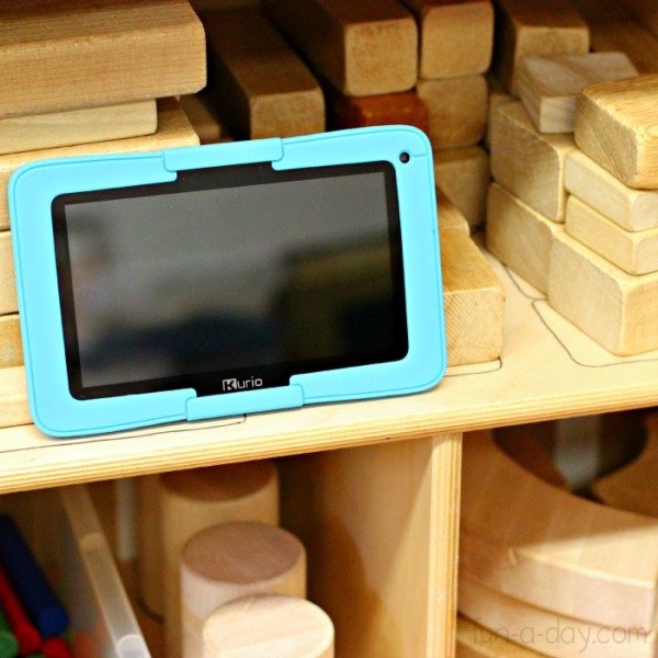 technology in the classroom - Kurio xtreme used in the block center