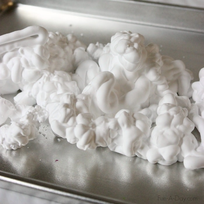 shaving cream that has been squirted into a pile on a tray