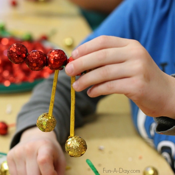 Seriously fun Christmas engineering activity for kids - love the open-ended possibilities