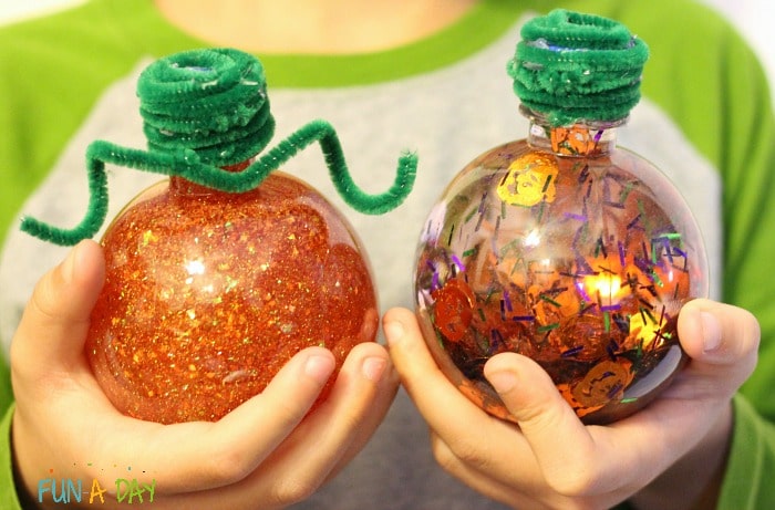make a pumpkin glitter jar with the kids this fall